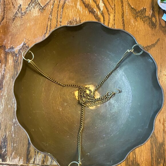 Vintage Brass Hanging Planter With Scalloped Edge & Chain Hangers - Picture 4 of 7